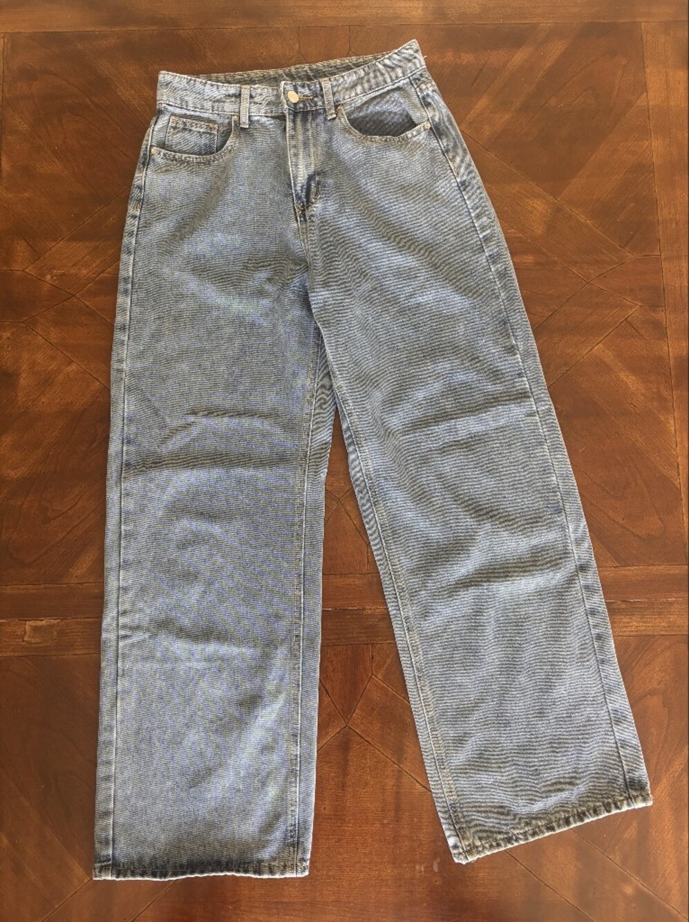 Women's Light Blue Jeans - Wide-leg